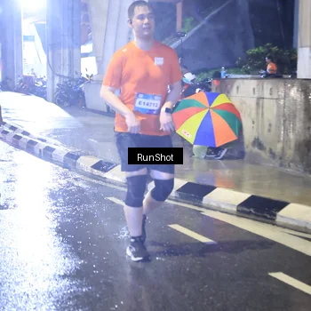 Runner Photo 7921221