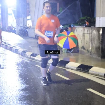 Runner Photo 7921226