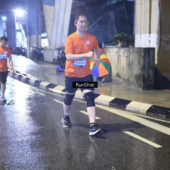 Runner Photo 7921231