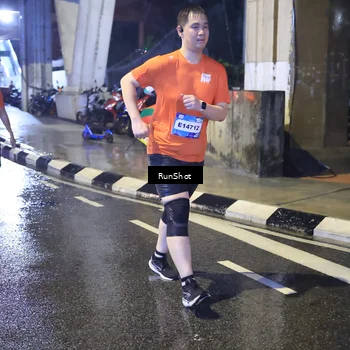 Runner Photo 7921232