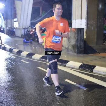 Runner Photo 7921233