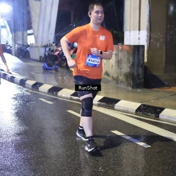 Runner Photo 7921234