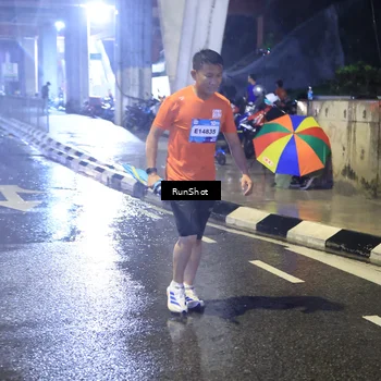 Runner Photo 7921244