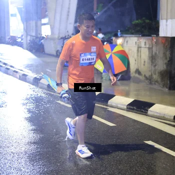 Runner Photo 7921245