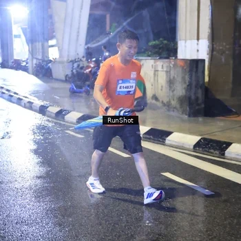 Runner Photo 7921248