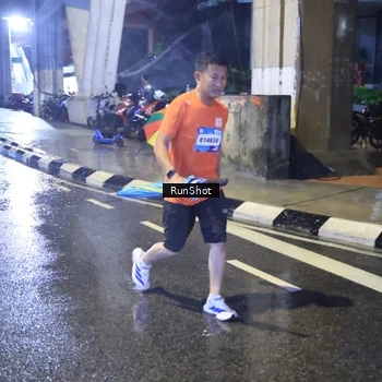 Runner Photo 7921250
