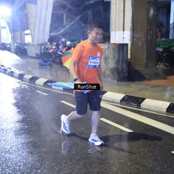 Runner Photo 7921253