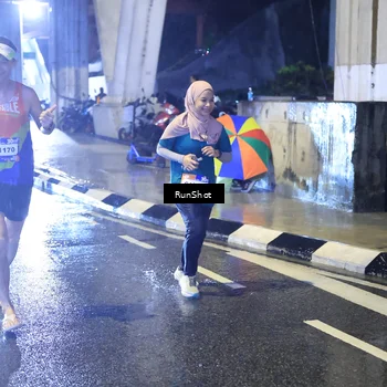 Runner Photo 7921271