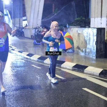 Runner Photo 7921283