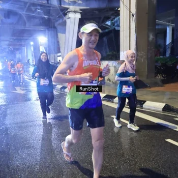 Runner Photo 7921291
