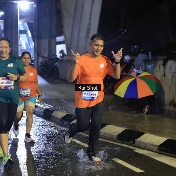 Runner Photo 7921304