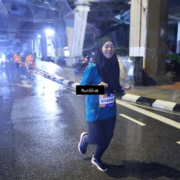Runner Photo 7921310