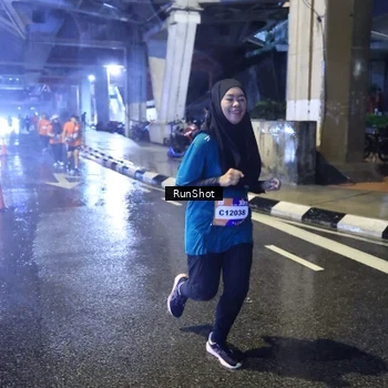 Runner Photo 7921311