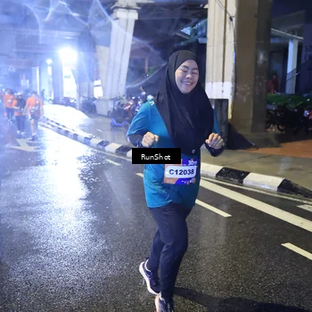 Runner Photo 7921312