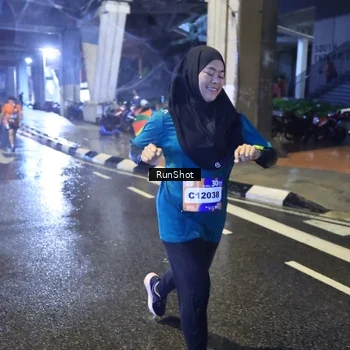 Runner Photo 7921315