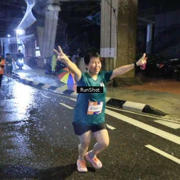Runner Photo 7921317