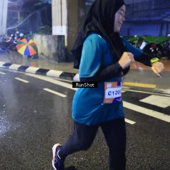 Runner Photo 7921324