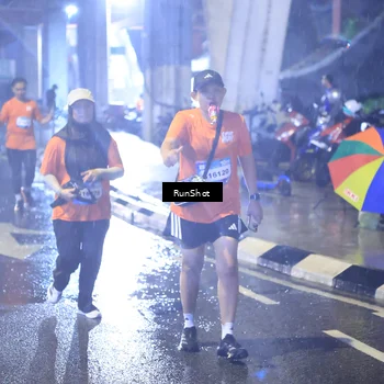 Runner Photo 7921330