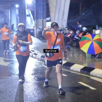 Runner Photo 7921337