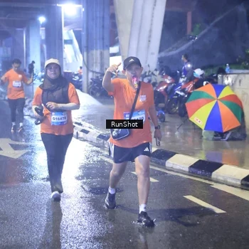 Runner Photo 7921338