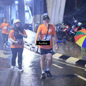 Runner Photo 7921339