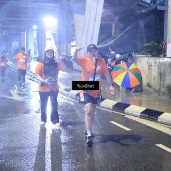 Runner Photo 7921346