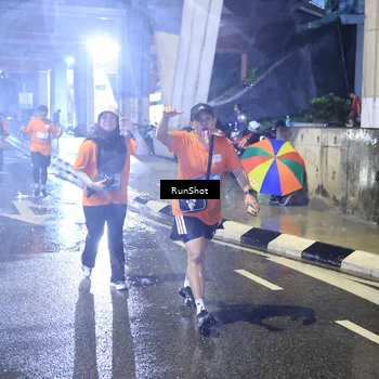 Runner Photo 7921347