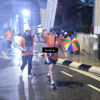 Runner Photo 7921348