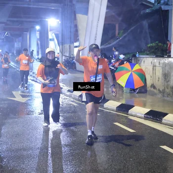 Runner Photo 7921349
