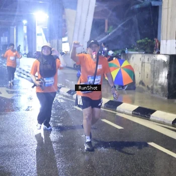 Runner Photo 7921352