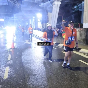 Runner Photo 7921355