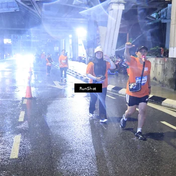 Runner Photo 7921356