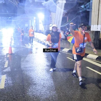 Runner Photo 7921360