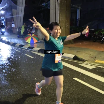 Runner Photo 7921364