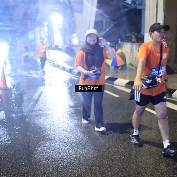 Runner Photo 7921368