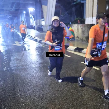 Runner Photo 7921374