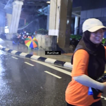 Runner Photo 7921388