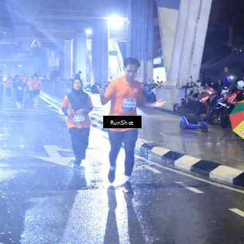 Runner Photo 7921394
