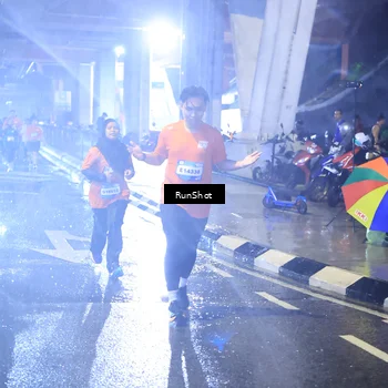 Runner Photo 7921396