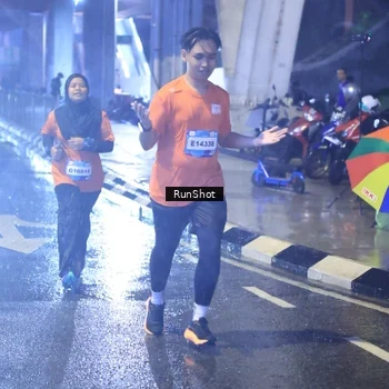 Runner Photo 7921397
