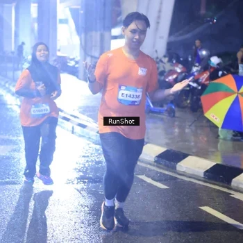 Runner Photo 7921402
