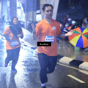 Runner Photo 7921406