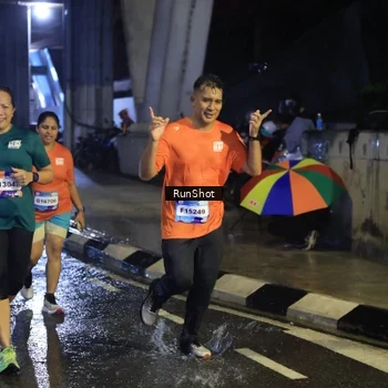 Runner Photo 7921416