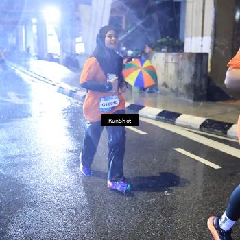 Runner Photo 7921425