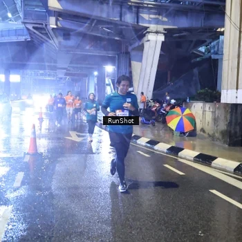 Runner Photo 7921444