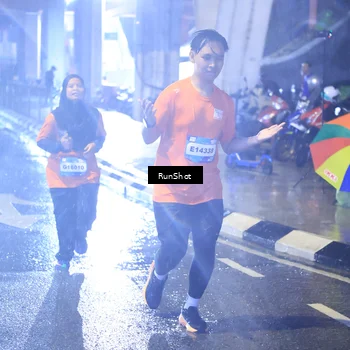 Runner Photo 7921445
