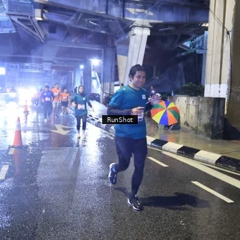 Runner Photo 7921449