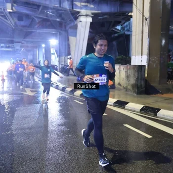 Runner Photo 7921455