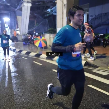 Runner Photo 7921463