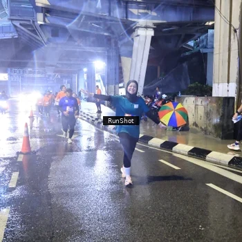 Runner Photo 7921470
